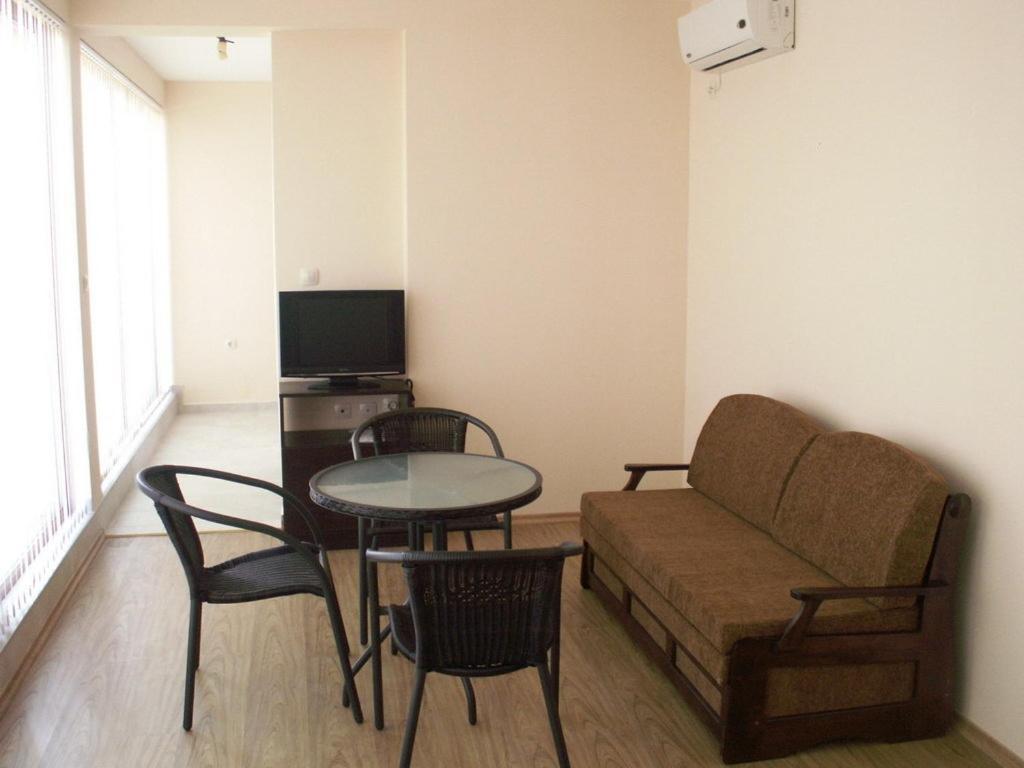 Serenity Hotel Sveti Vlas Exterior photo